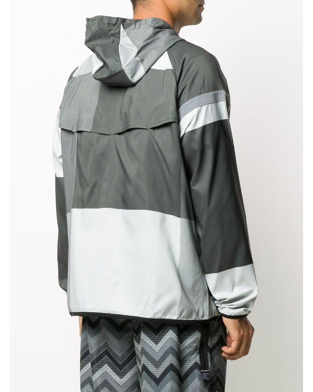 Nike wild shop run windrunner grey