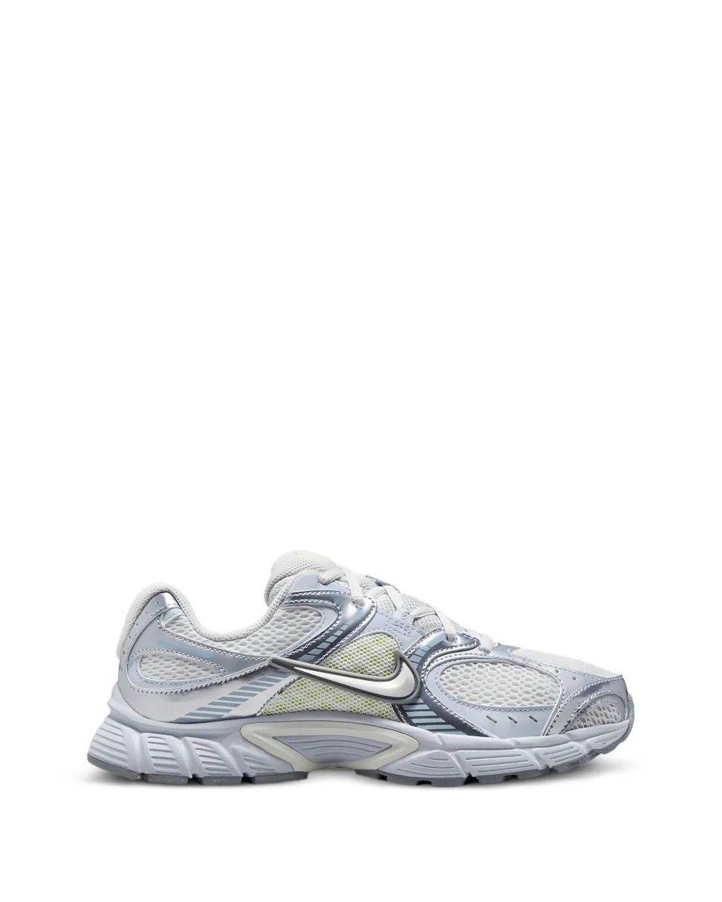 Nike White V5 Rnr Mesh-Panel Sneakers