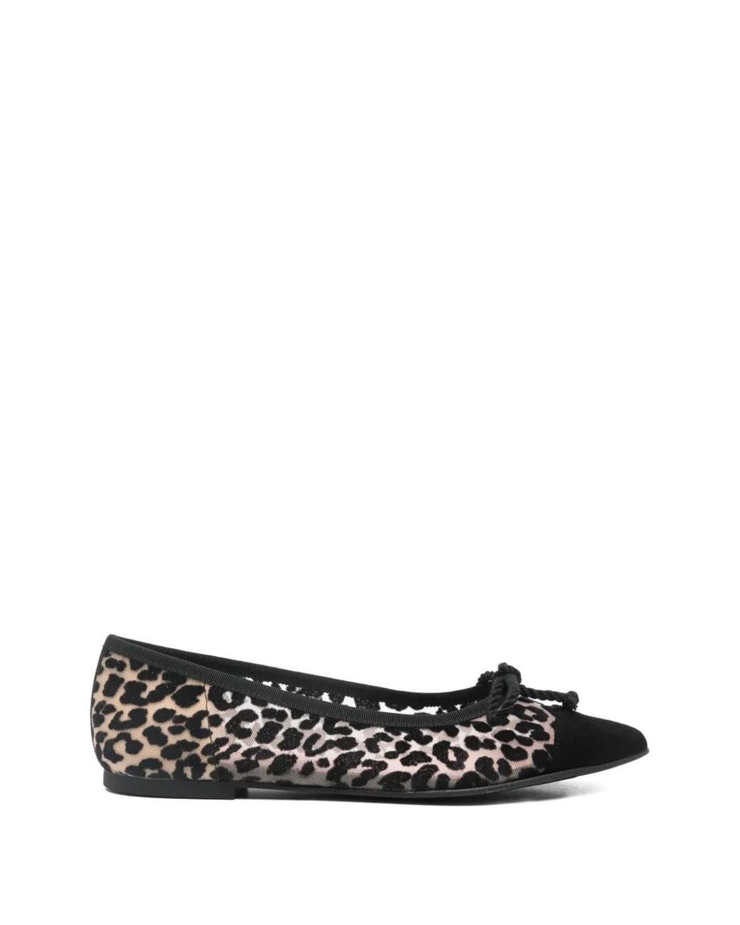 Pretty Ballerinas White Tyra Ballet Flats
