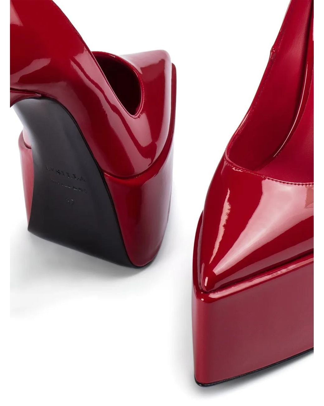 Le Silla Red Lily Platform Pumps