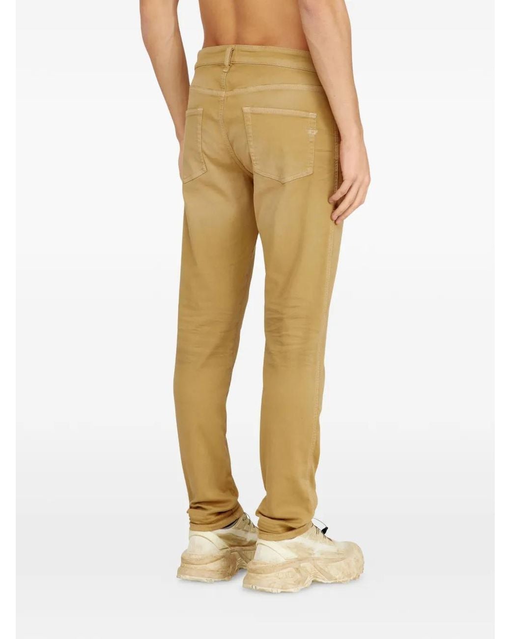 DIESEL Natural Slim Regular Waist 2062 D-Strukt Joggjeans Jeans for men