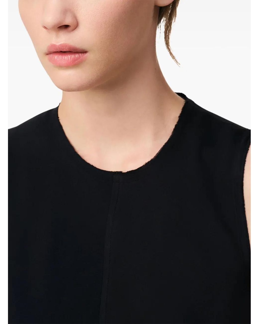AMI Mouwloze Jurk in het Black