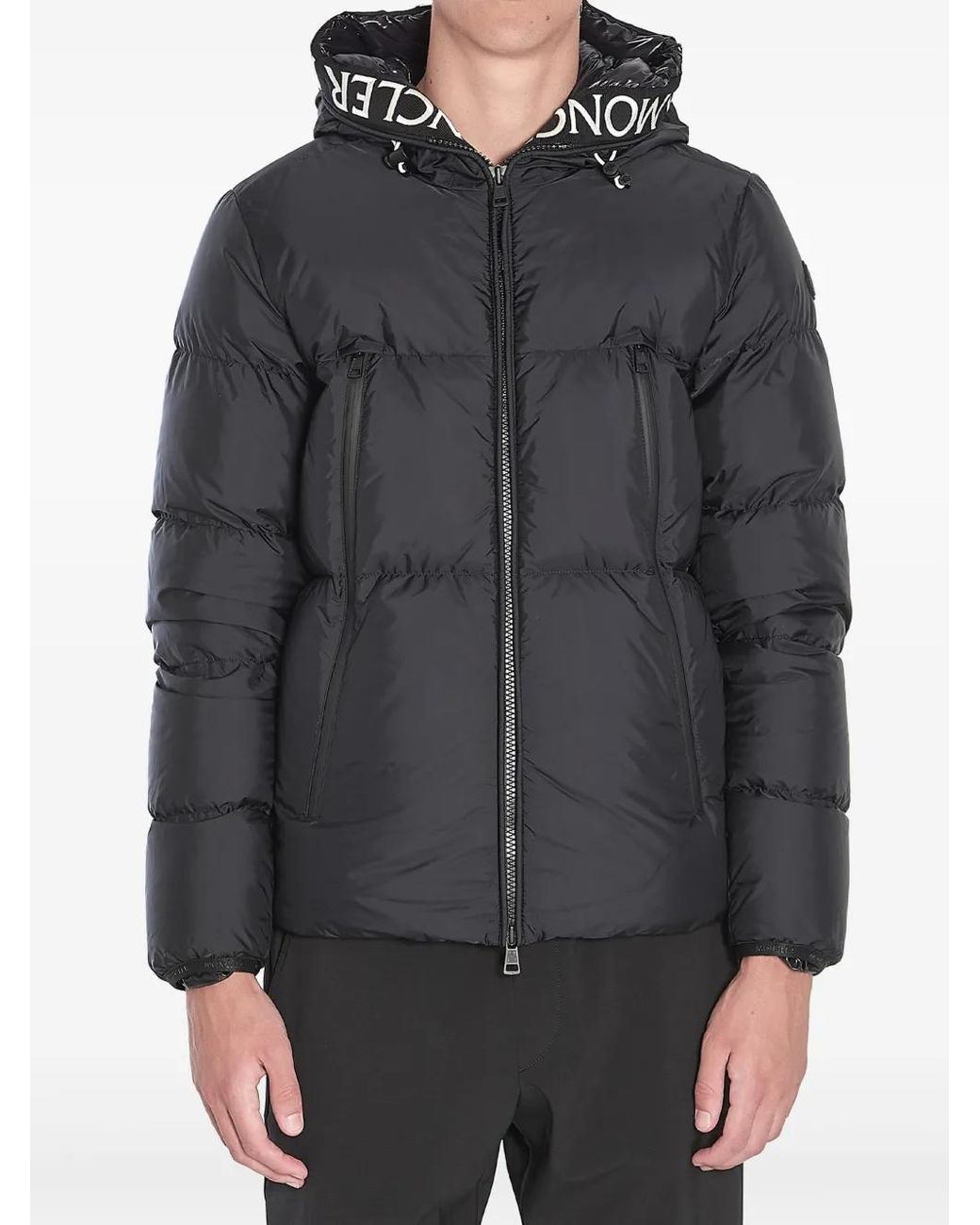 Moncler Montcla Donsjack Met Capuchon in het Gray voor heren