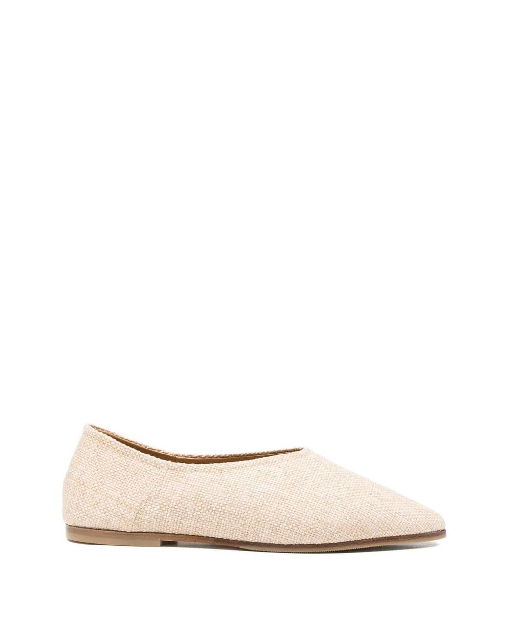 babú Milano Natural Pointed-Toe Ballet Flats