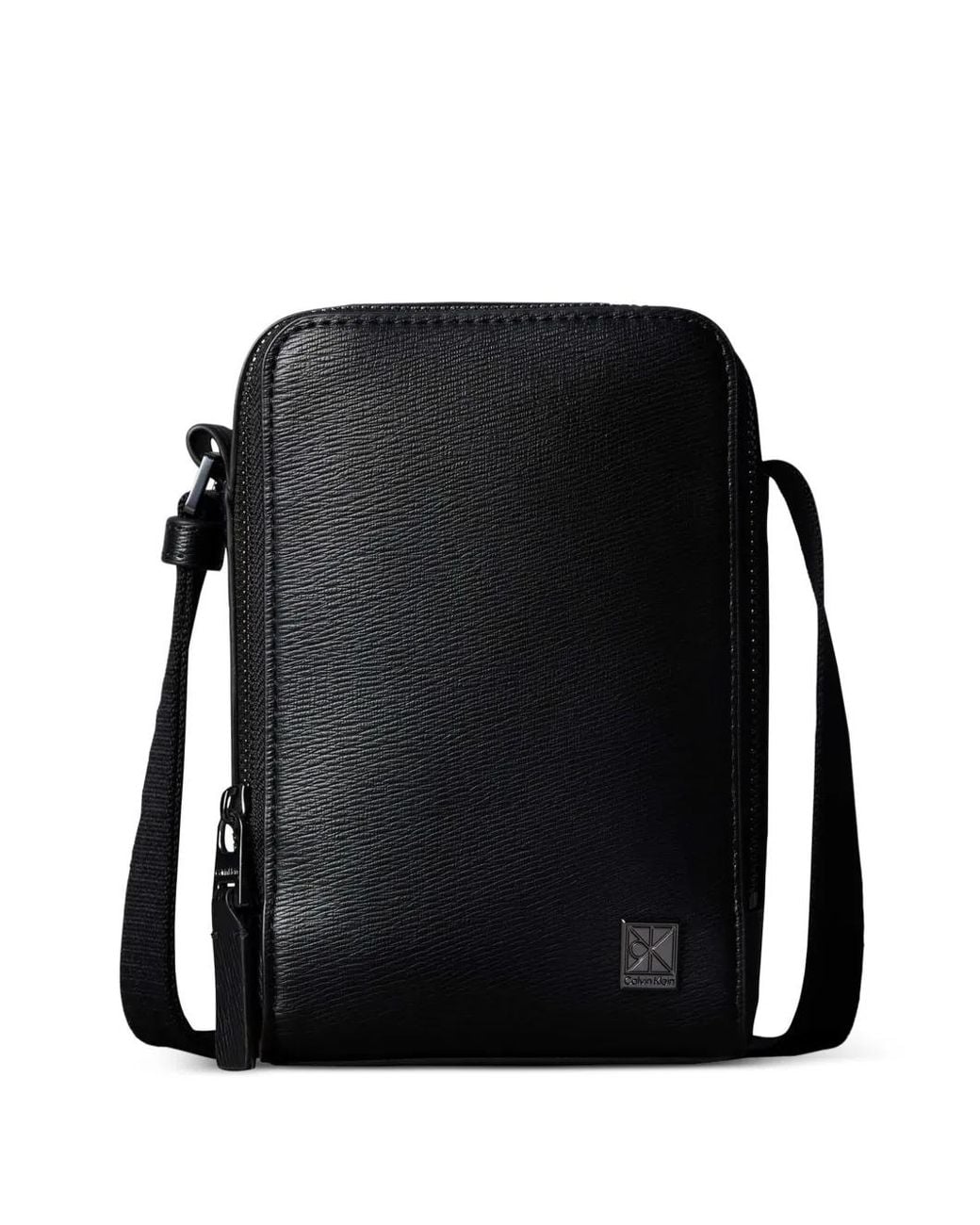 Calvin Klein Black Logo-Plaque Textured-Finish Shoulder Bag for men