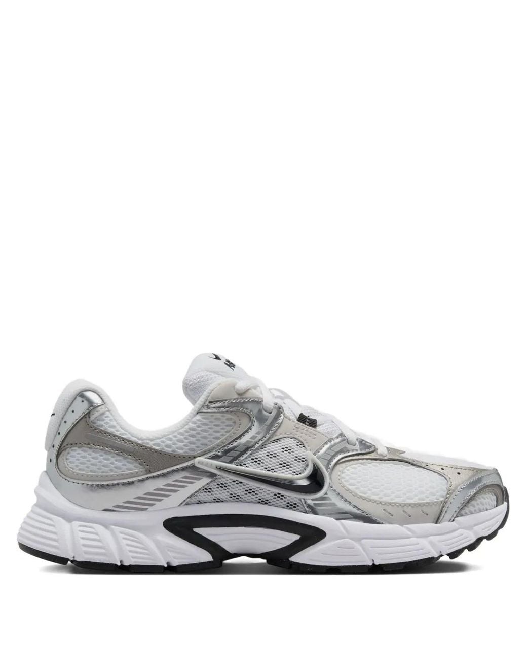 Nike White V5 Rnr Sneakers