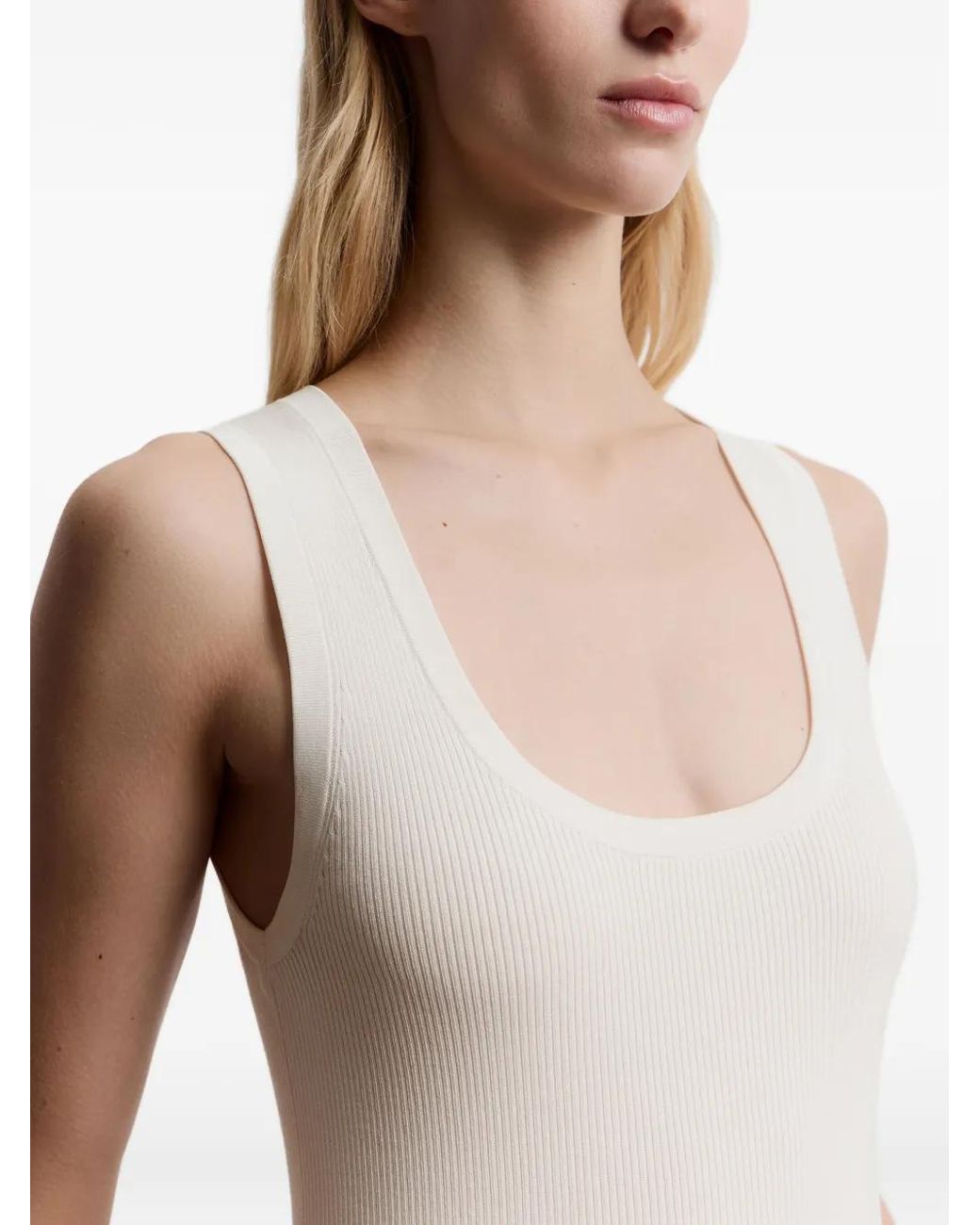 12 STOREEZ White Ribbed Tank Top