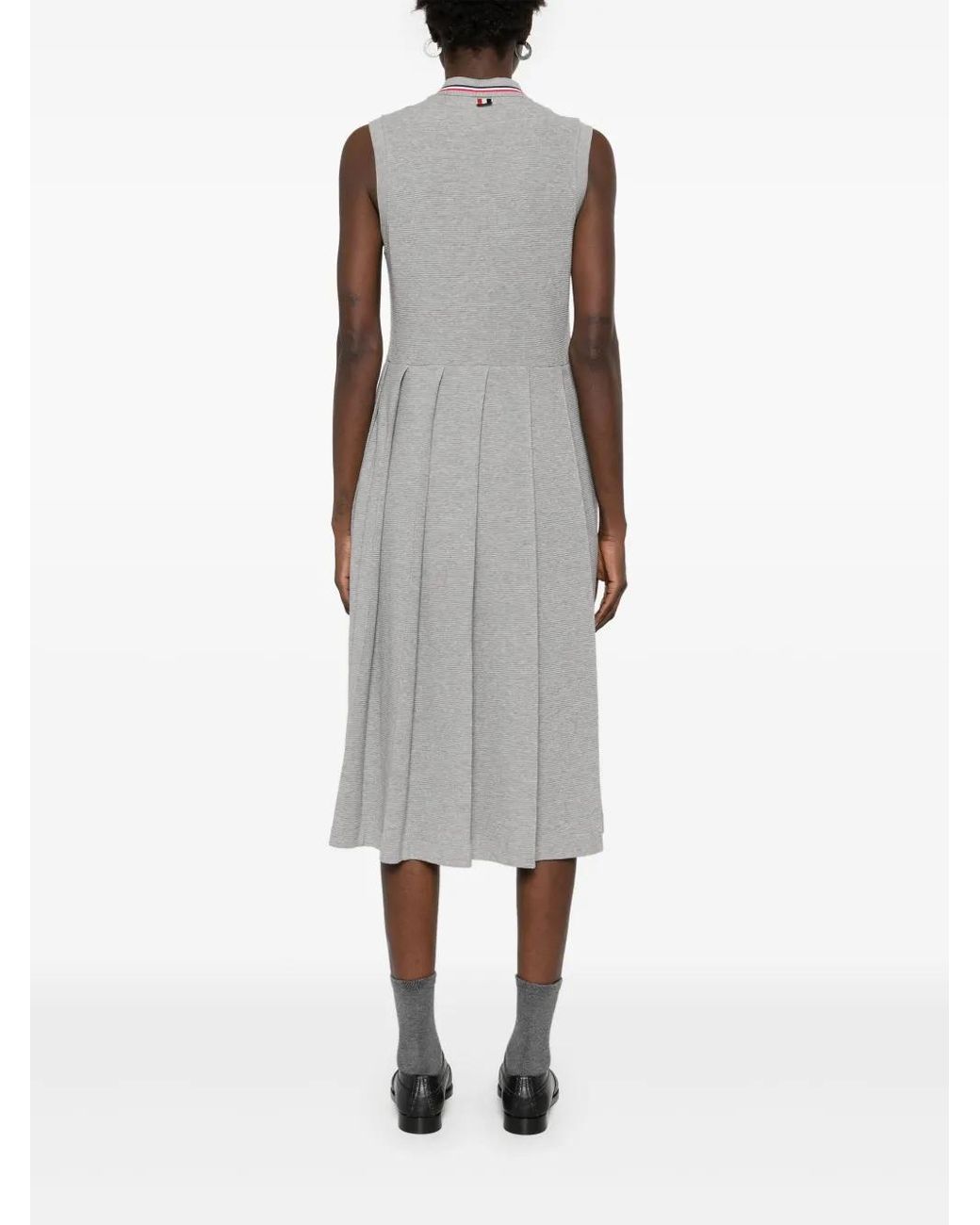 Thom Browne Rwb-Stripe Pleated Midi Dress in Gray | Lyst