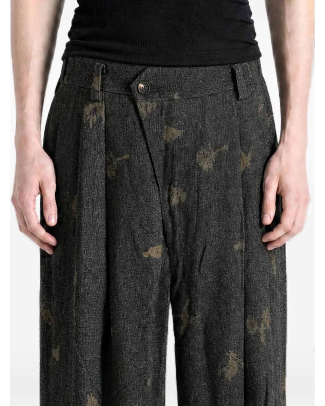 Ziggy Chen Gray Pantalon Plissé À Imprimé Graphique for men