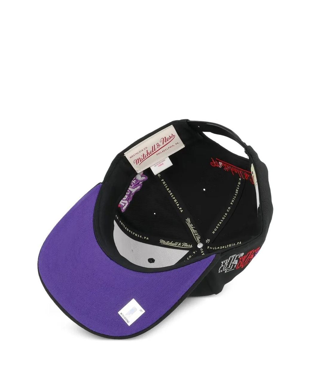 Gorra Bordada Mitchell & Ness de hombre de color Black