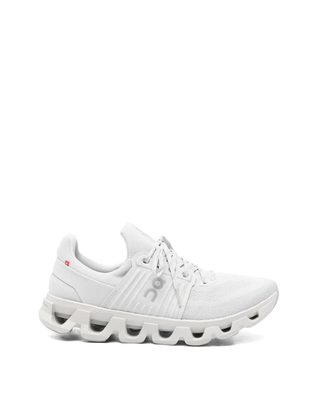 On Shoes White Baskets Cloudswift 4 for men