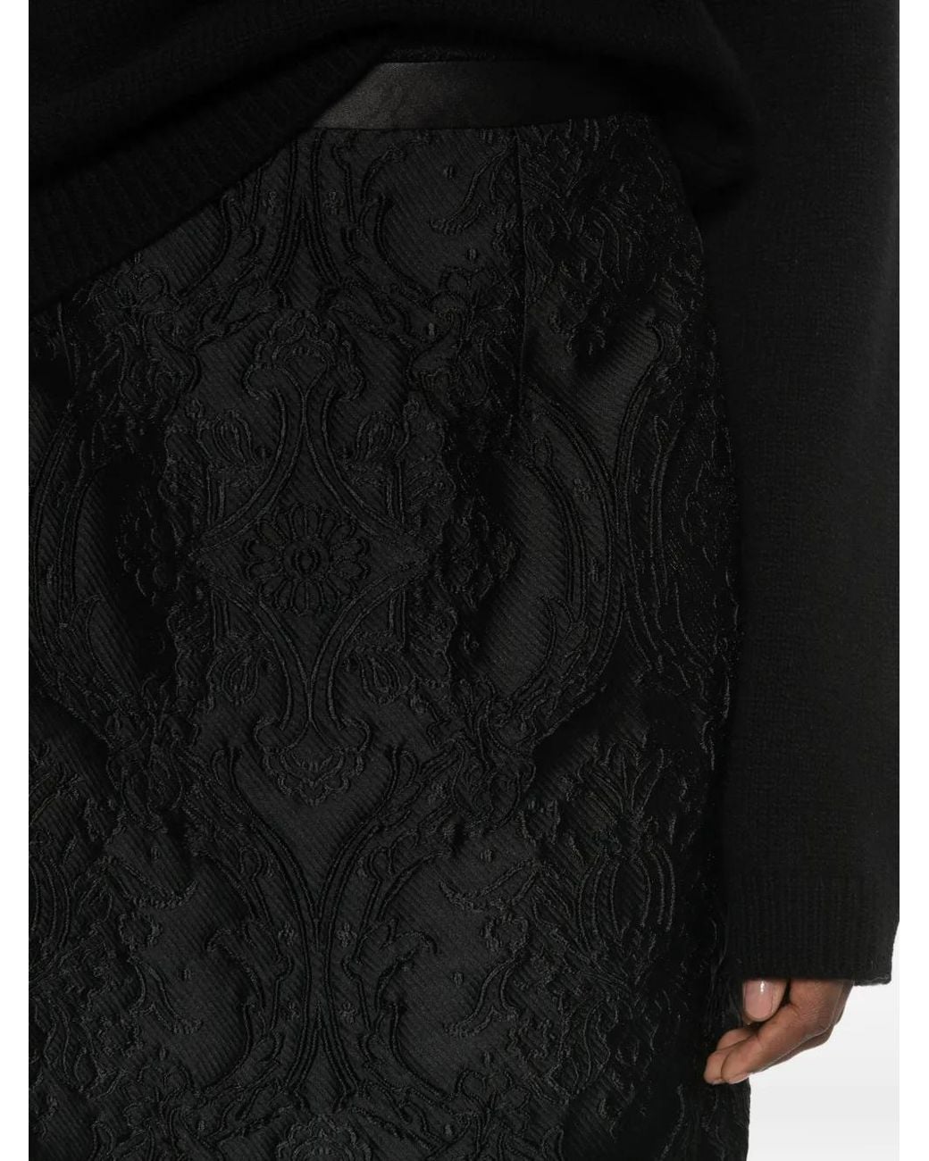 Styland Black Back-Slit Jacquard Midi Skirt