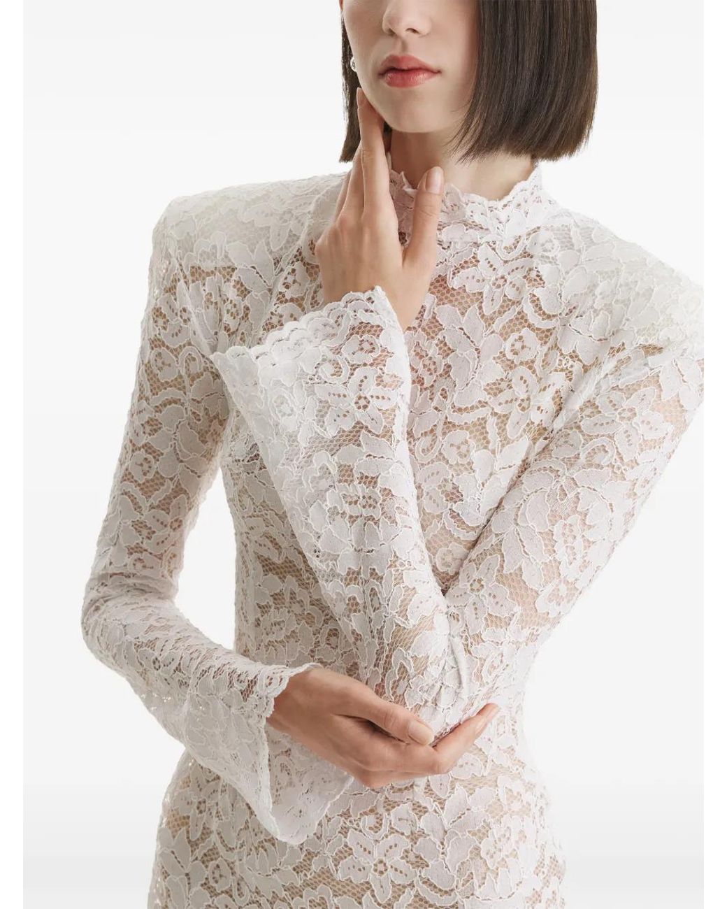2310 STUDIO White Robe Courte À Épaules Matelassées Et Empiècement En Dentelle