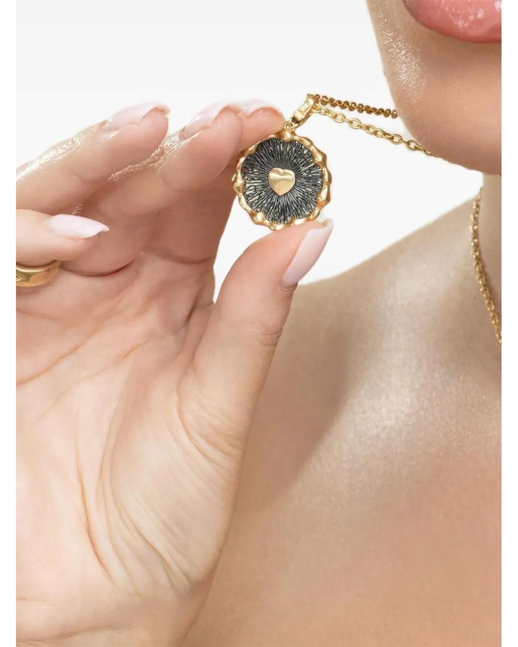 VRAM Metallic Hypha Heart Necklace