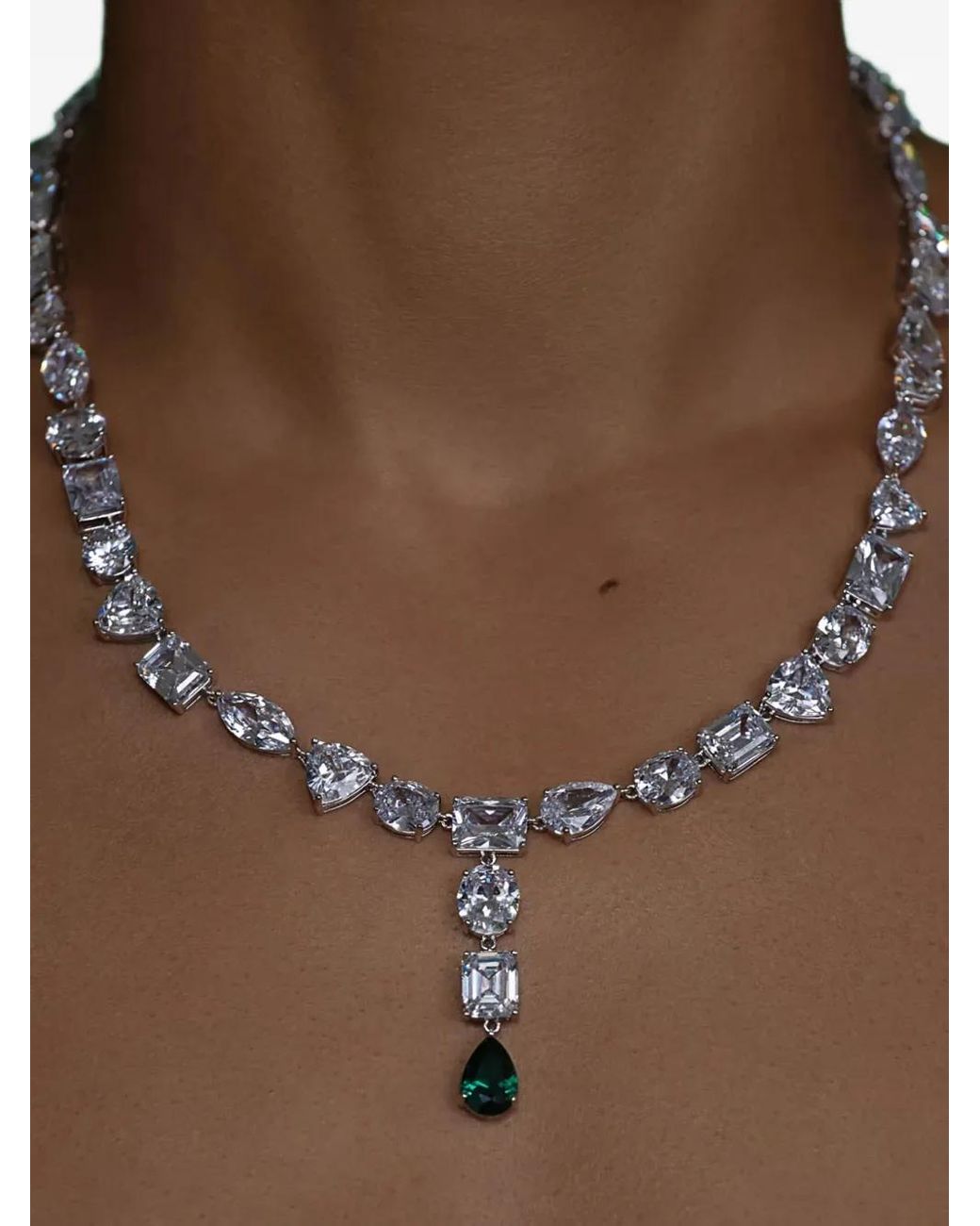 Veert Metallic Drop-Pendant Necklace