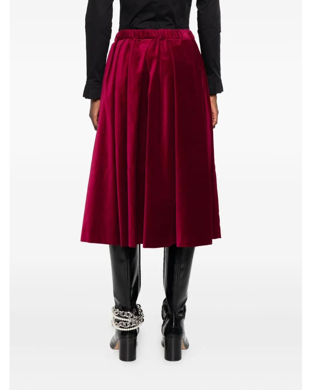 Comme des Garçons Midi-Plooirok in het Red