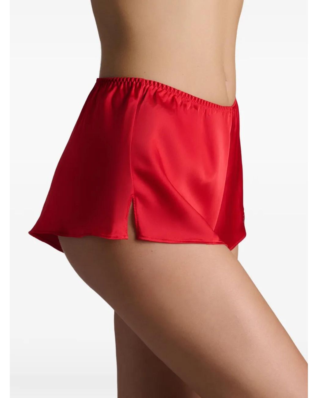 Scandale Red Short Dédicace En Satin À Broderies