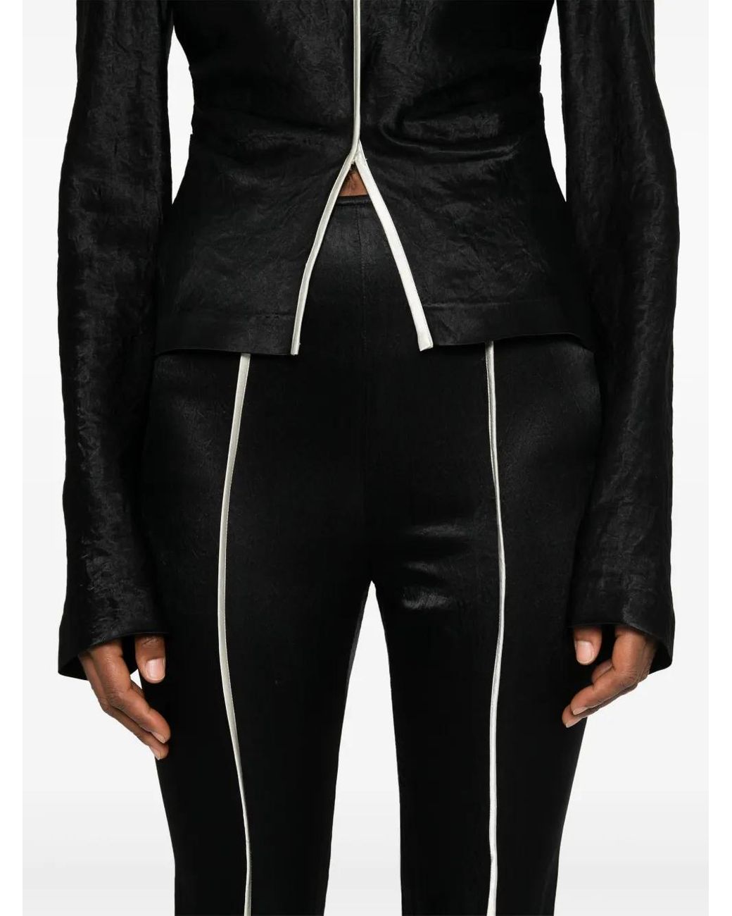 Pantalones slim con ribete en contraste Nanushka de color Black