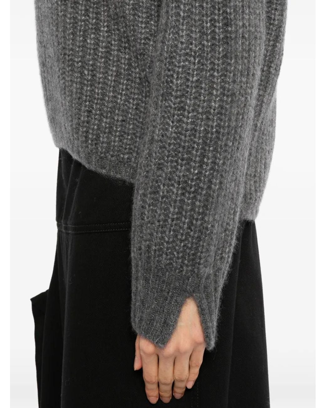 Allude Gray Ribbed-Knit Sweater