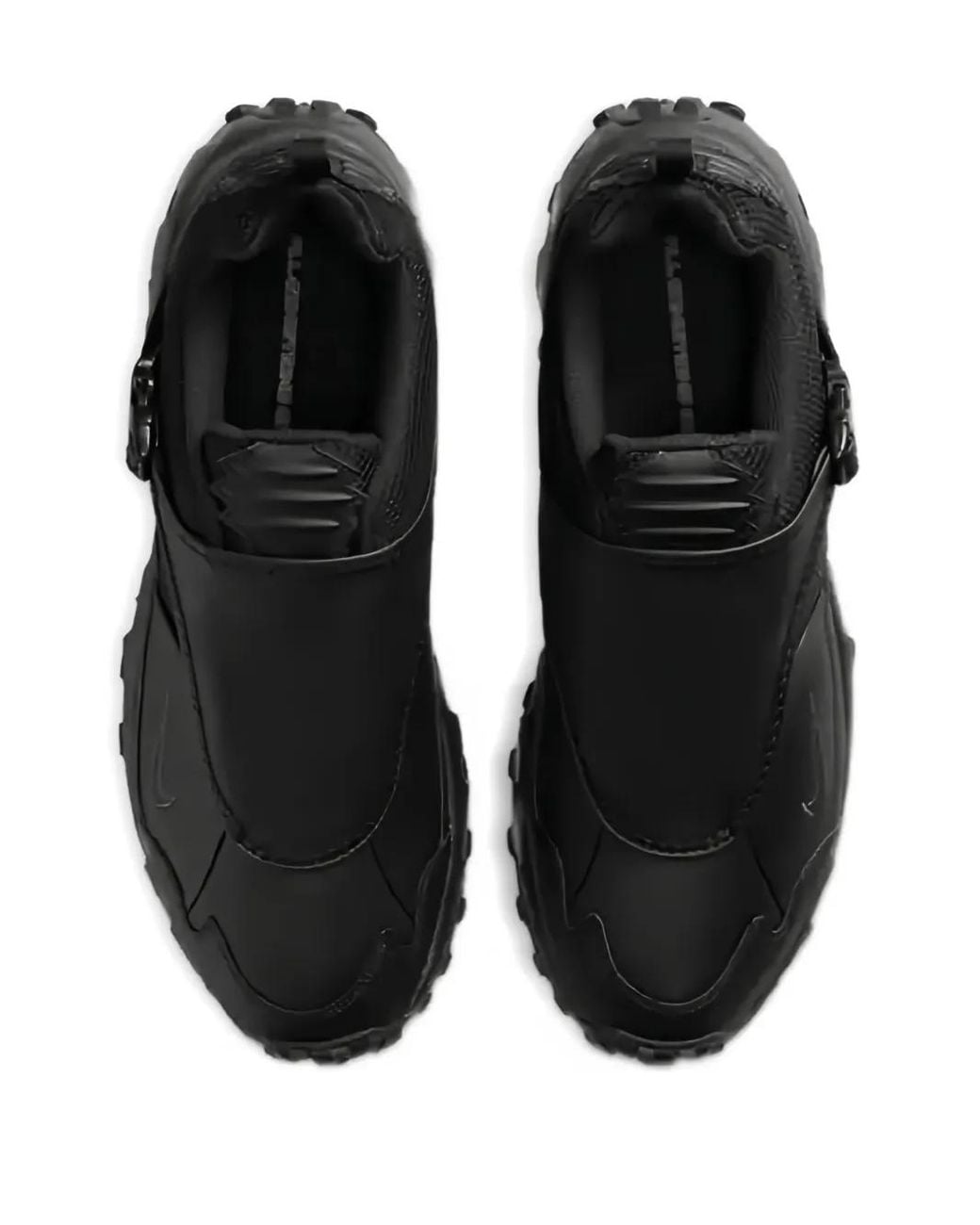 nike trainers with zip at back