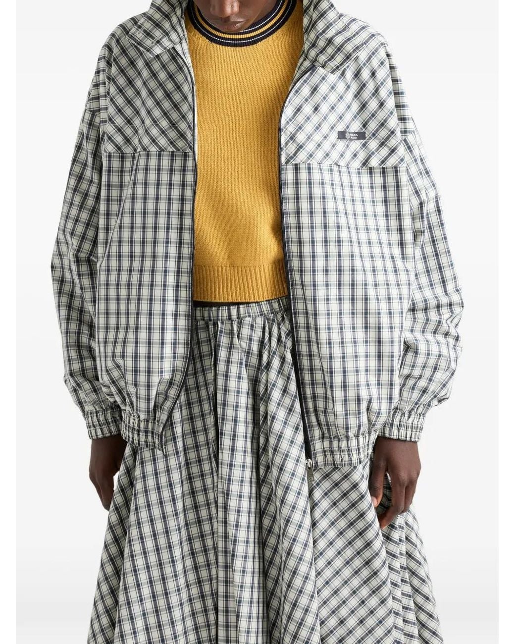 Veste À Col À Carreaux Prada en coloris Gray