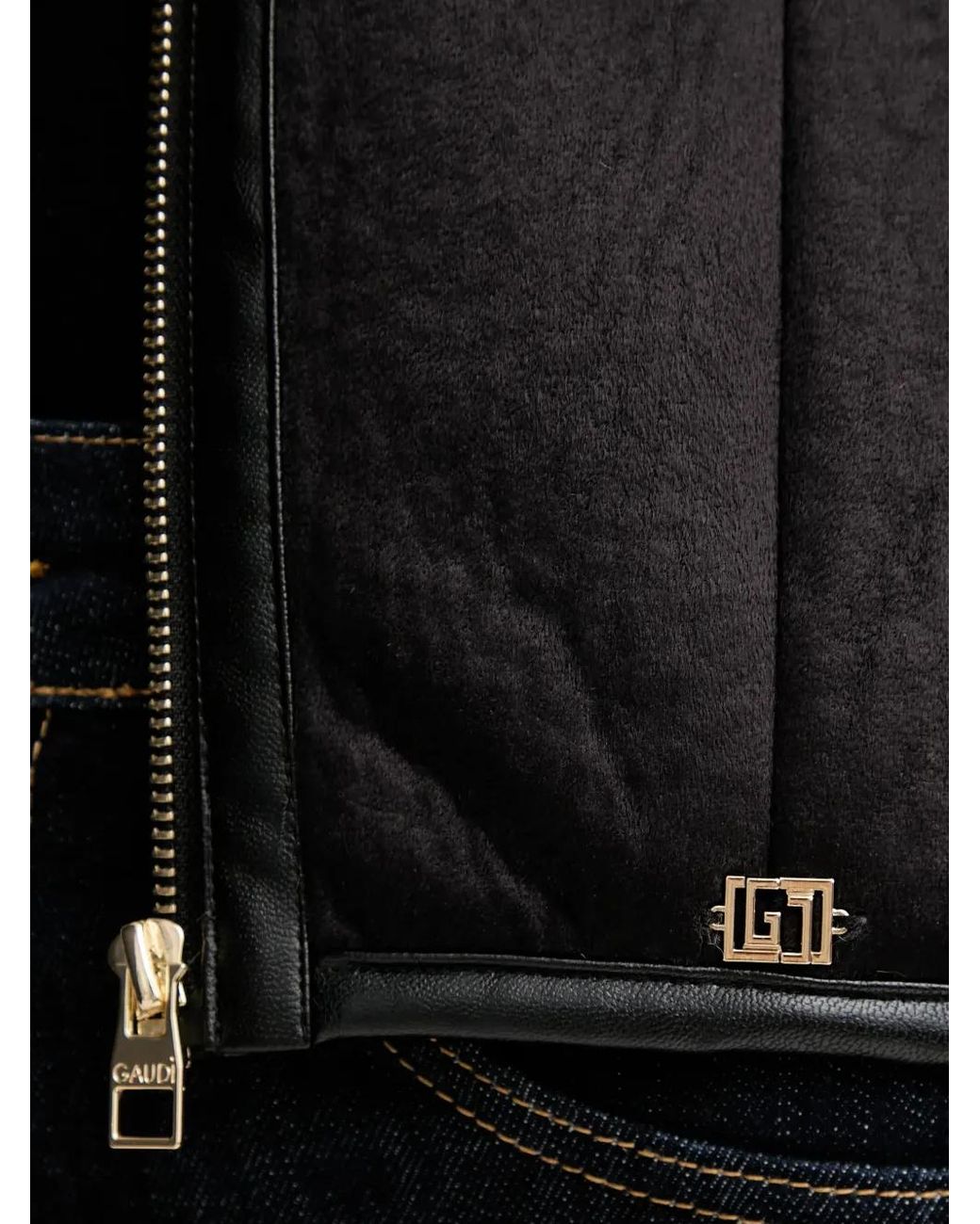 GAUDI Black Textured-Collar Jacket