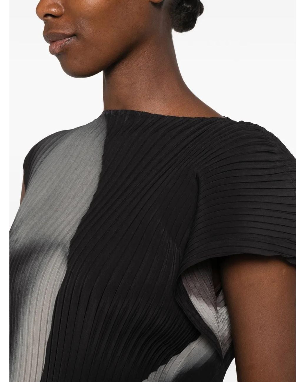 Issey Miyake Black Pleated Asymmetric-Hem Blouse