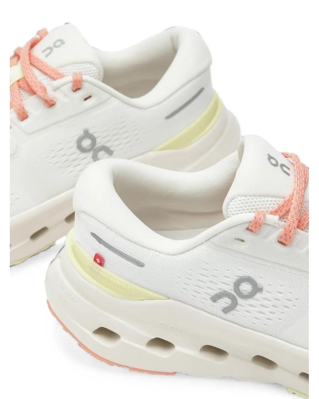 On Shoes Cloudrunner Sneakers in het White
