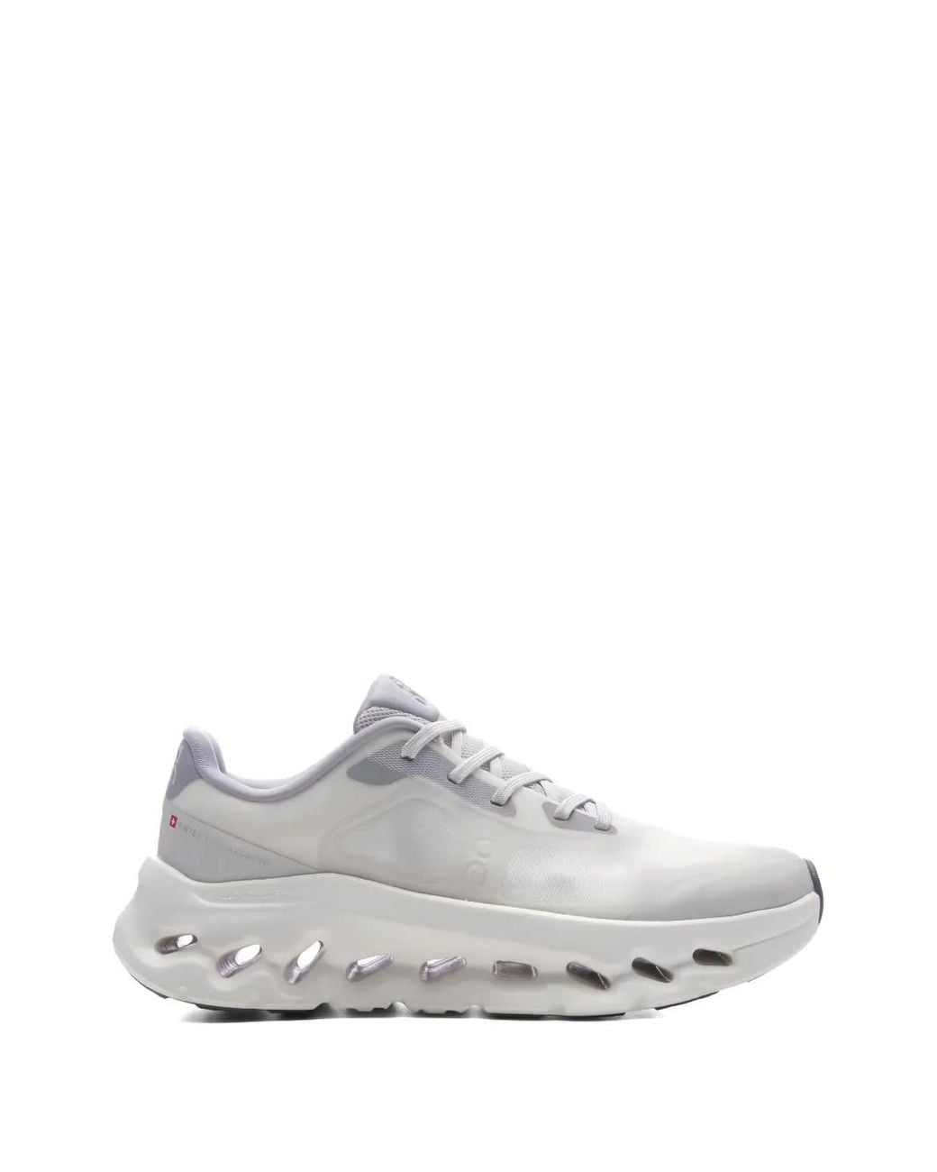 On Shoes White Cloudtilt Remix Low-Top Sneakers