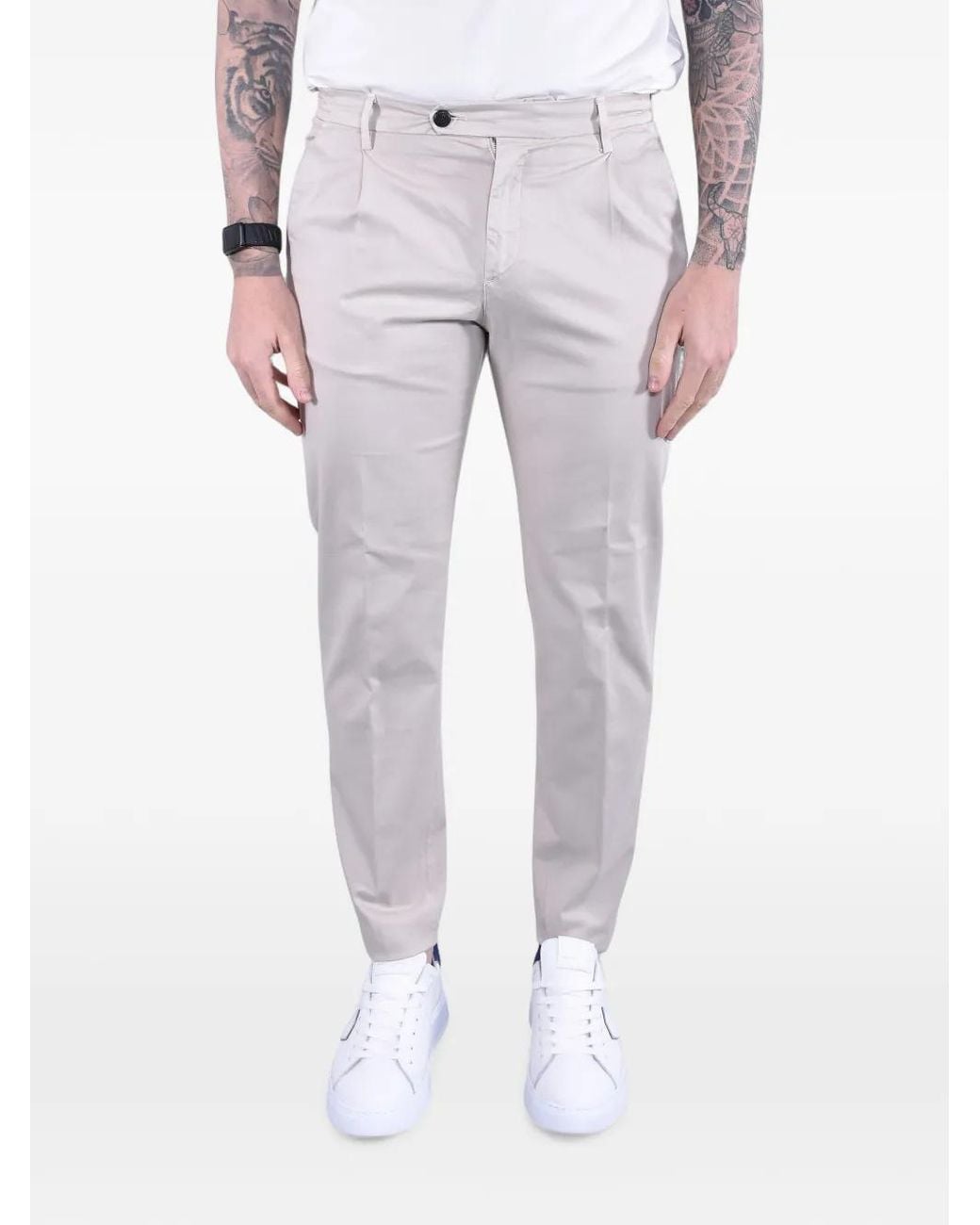 Eleventy Gray Pantalon Chino À Design Plissé Teint En Pièce for men