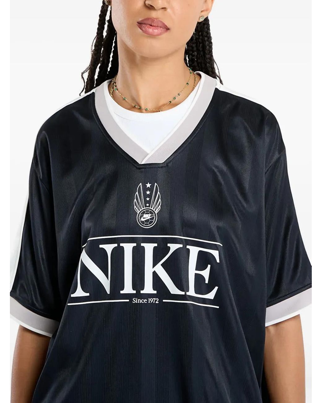 nike t shirts women's v neck