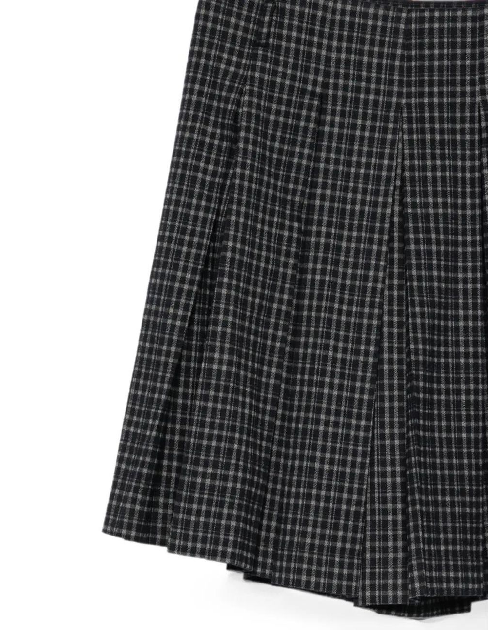 Pushbutton Black Pleated Bermuda Short