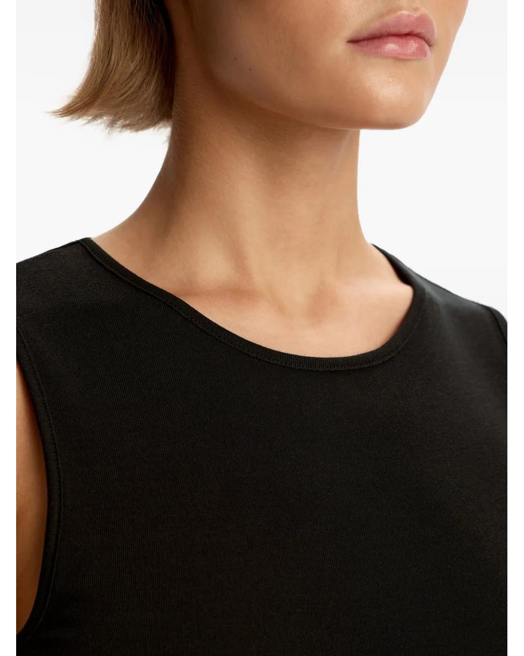 12 STOREEZ Black Crew-Neck Tank Top