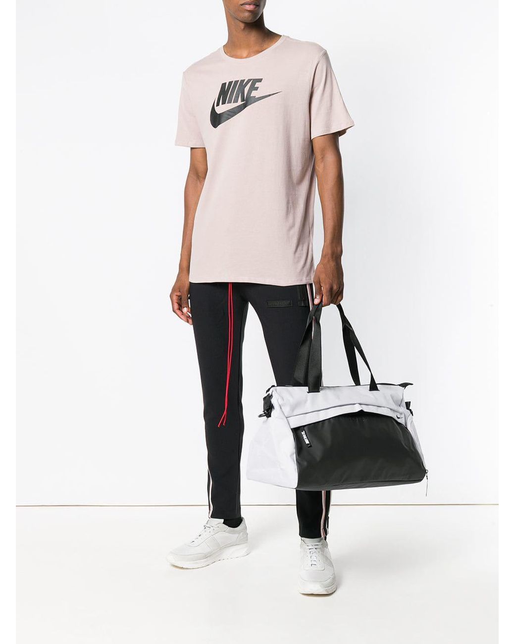 Nike Radiate Club Training Bag in Grey 