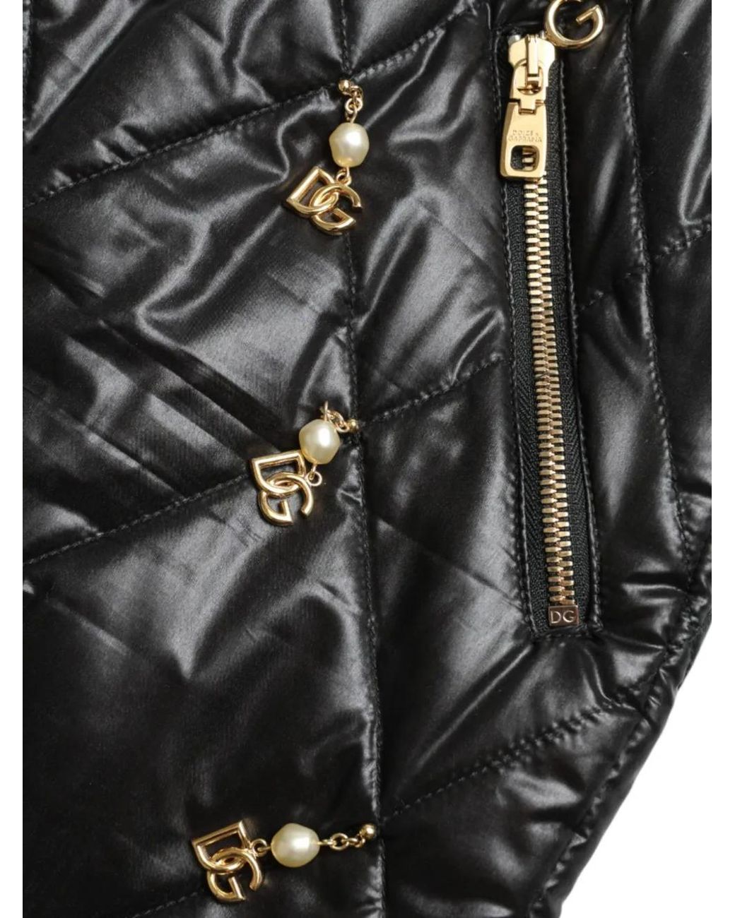 Dolce & Gabbana Black Quilted Logo-Charm Shorts