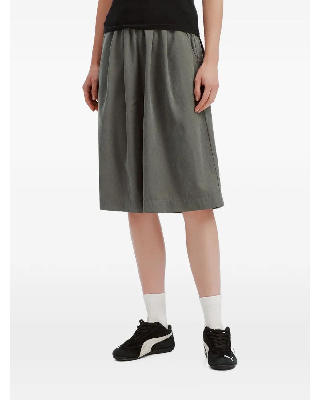 Izzue Gray Elasticated Heart-Charm Shorts