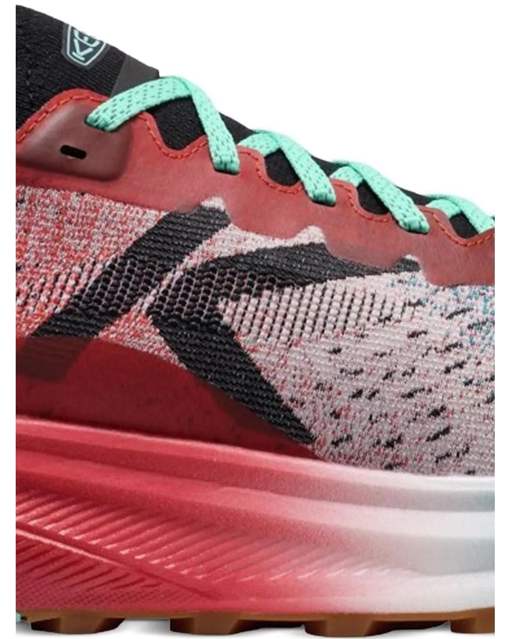 Keen Red Seek Trail Low-Top Sneakers for men