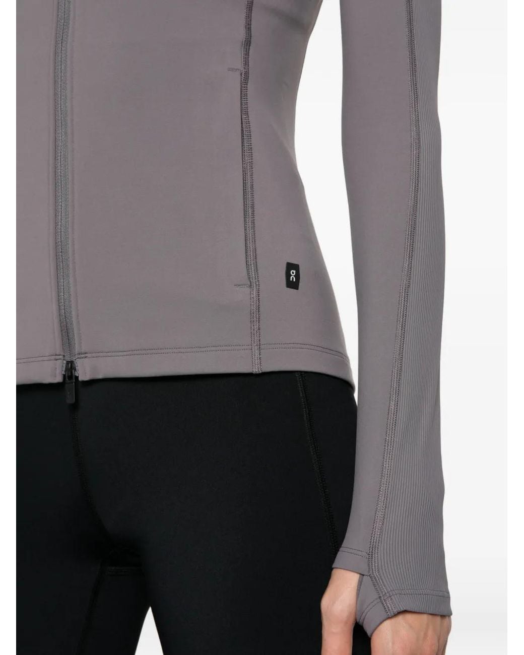 On Shoes Gray Veste Studio