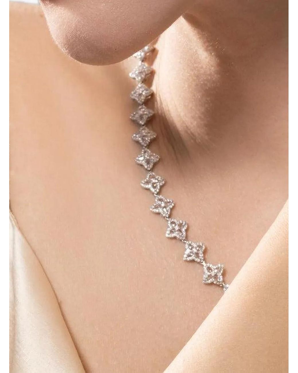 Orecchini Eclat di 64 Facets in White