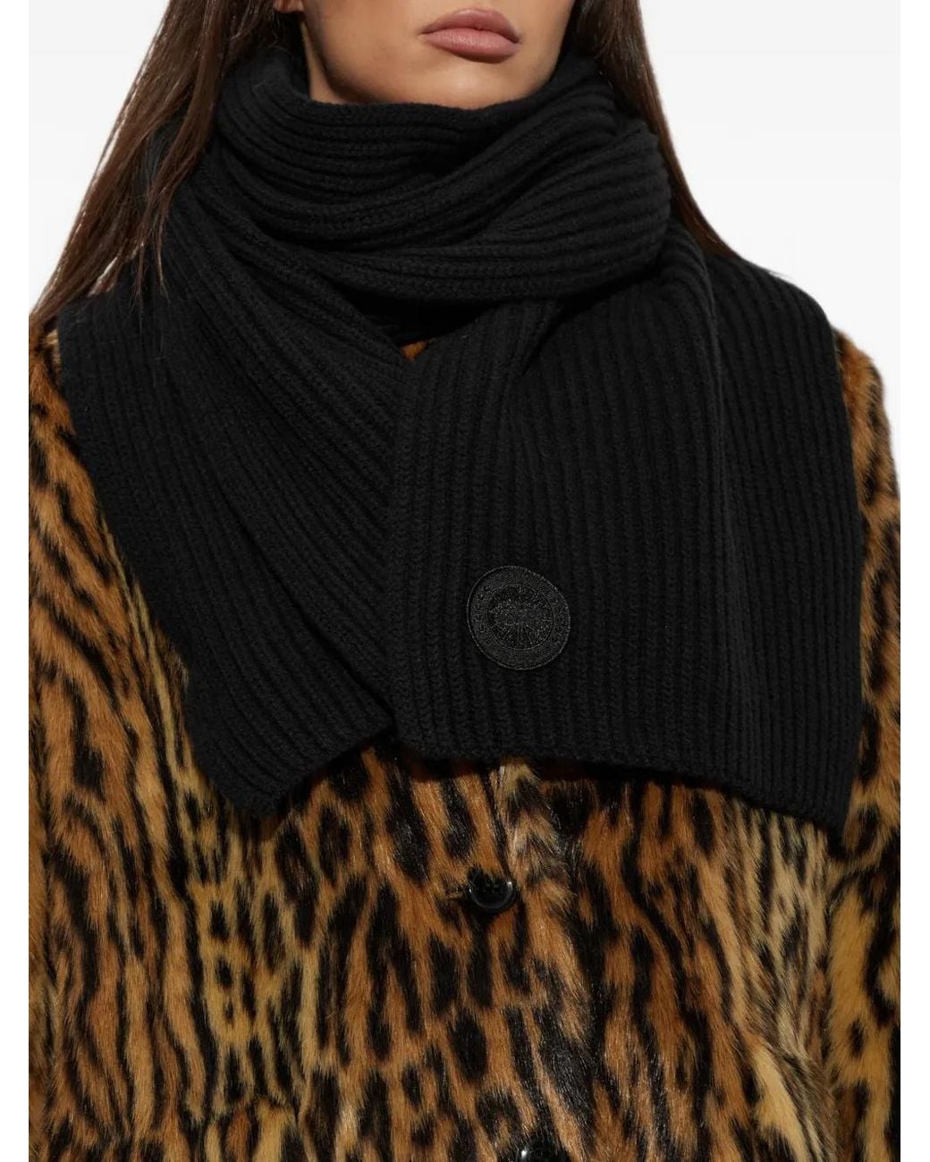 Canada Goose Black Ribbed Logo-Patch Scarf