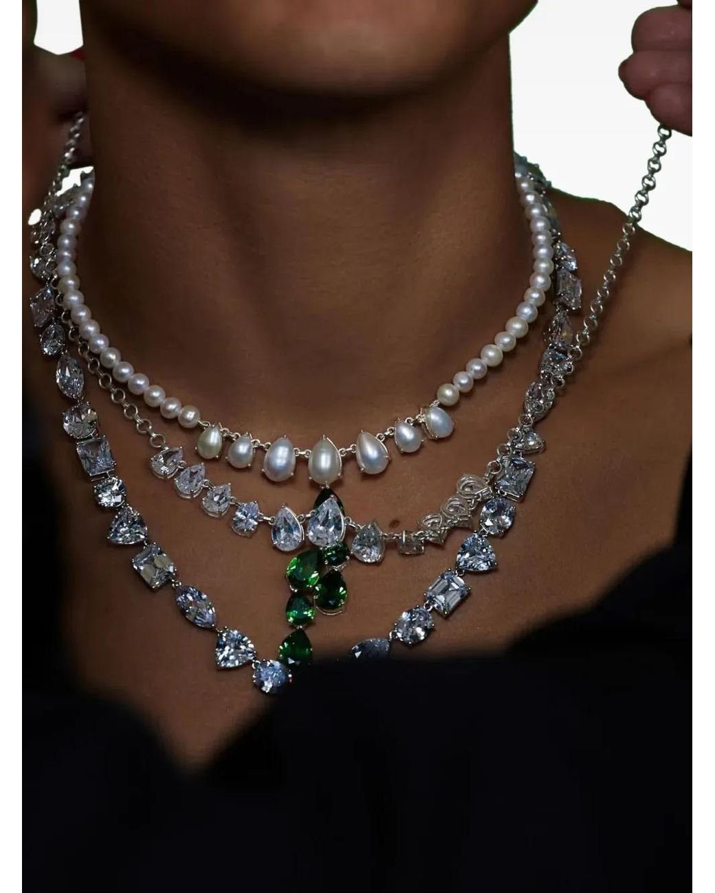Veert Metallic Drop-Pendant Necklace