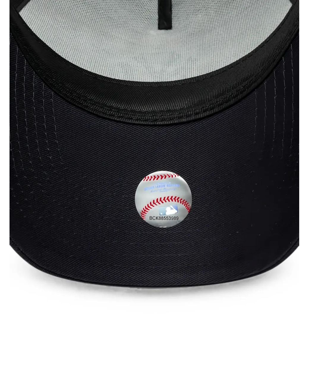 KTZ Black Mlb Outline New York Yankees Trucker Cap for men