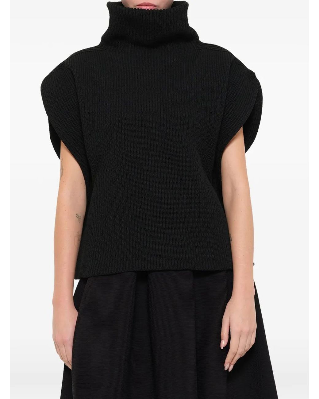 CFCL Black Low Gauge Crease Top