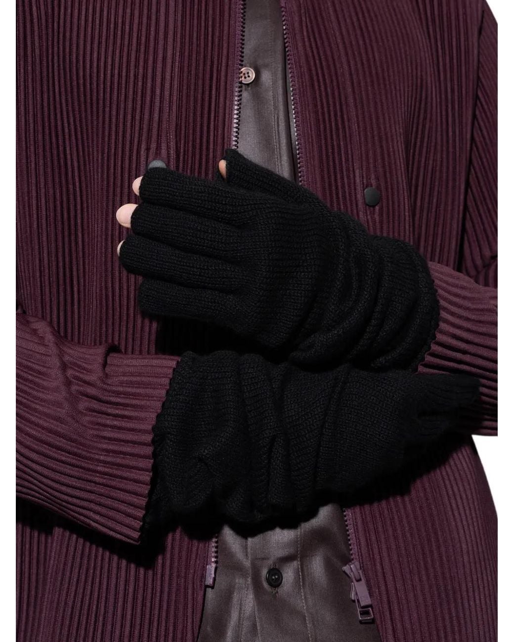 Homme Plissé Issey Miyake Black Ribbed Gloves for men