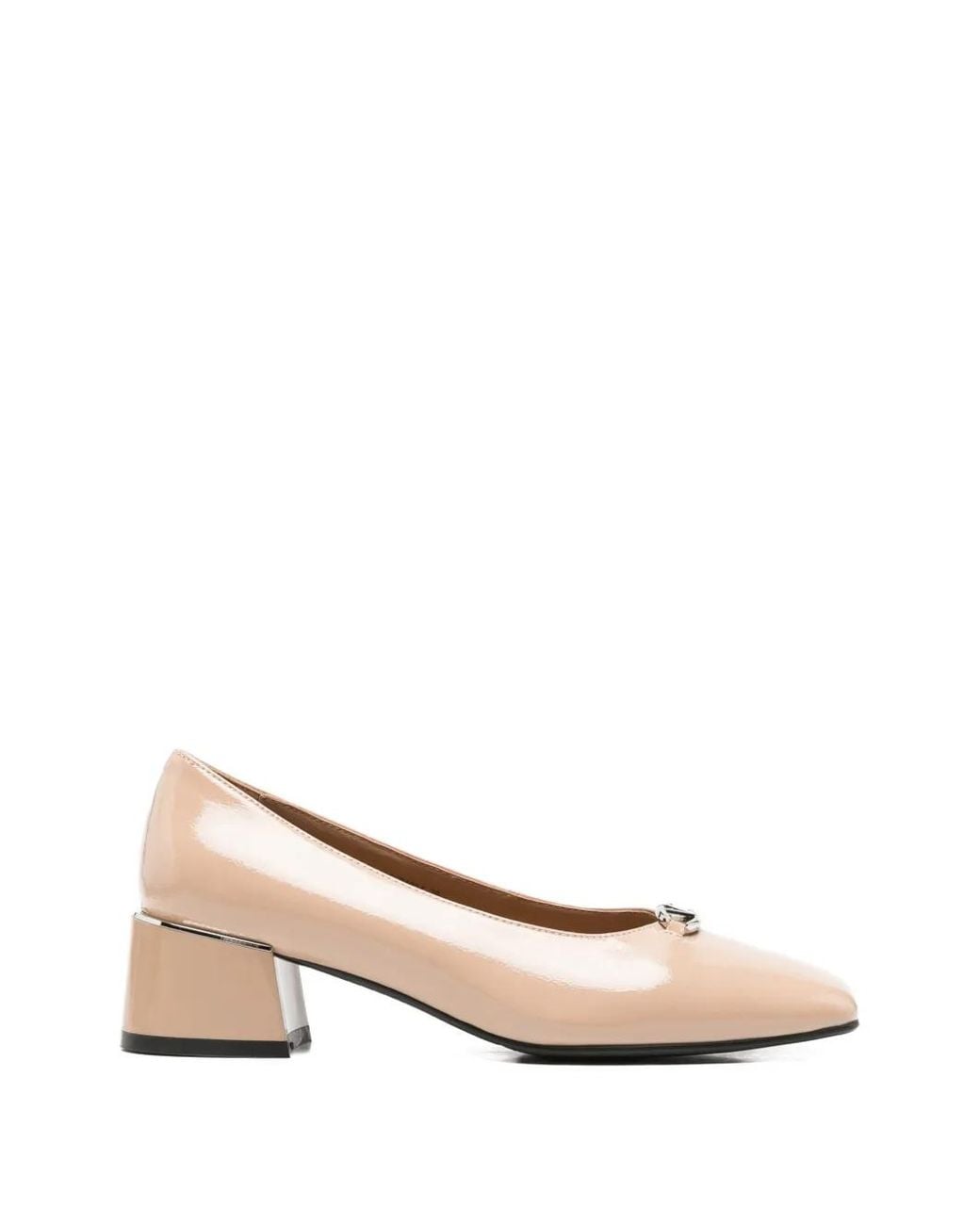 Linda Baumann Natural Patent-Finish Logo-Plaque Pumps