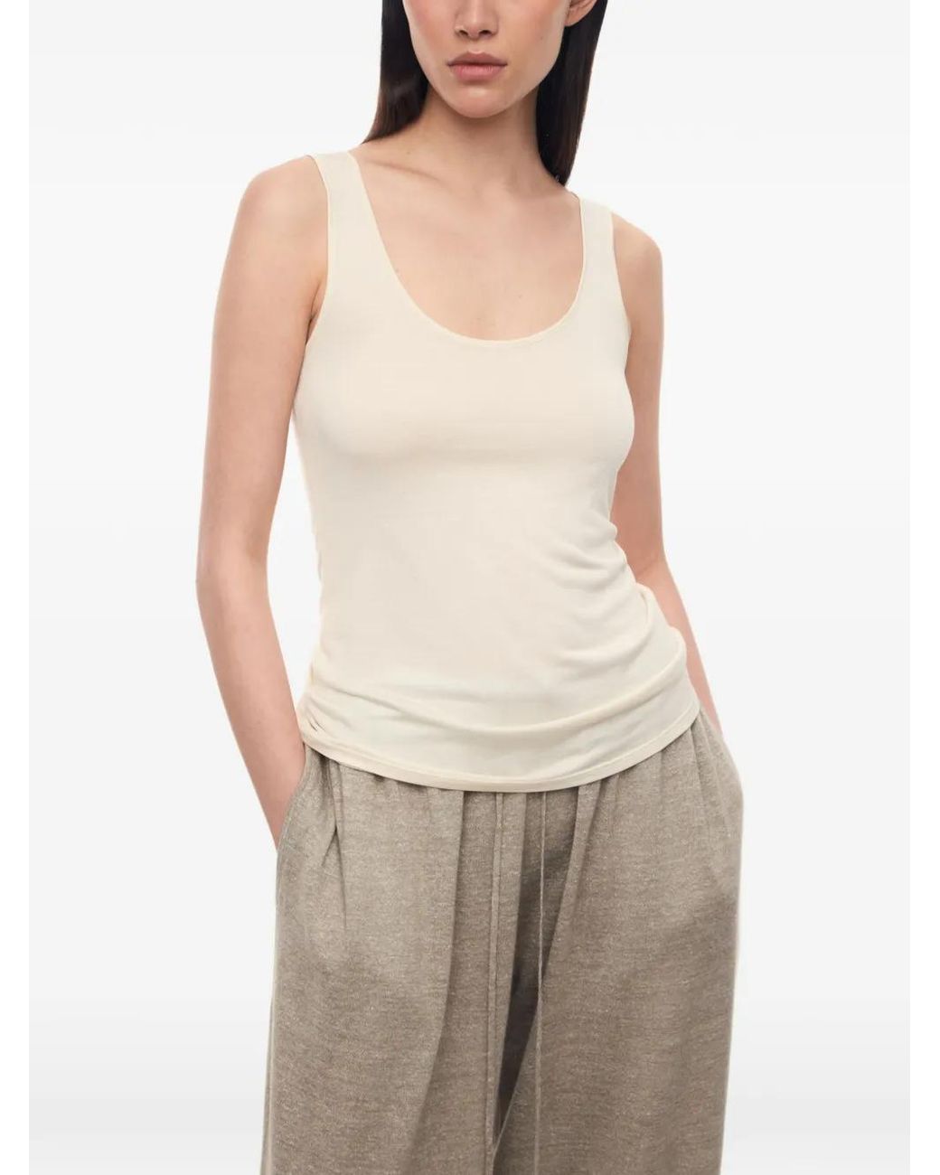 12 STOREEZ White Cassiopeia Scoop-Neck Tank Top