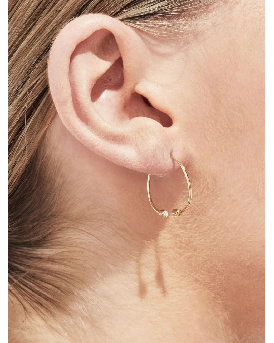 Shihara Metallic 18Kt Twist Round 02 Diamond Single Earring