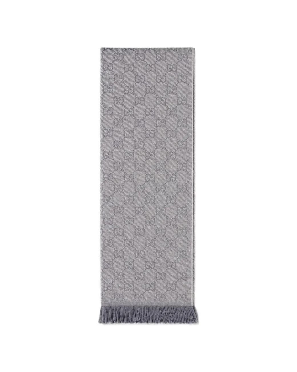Sciarpa Gg Supreme Con Frange di Gucci in Gray