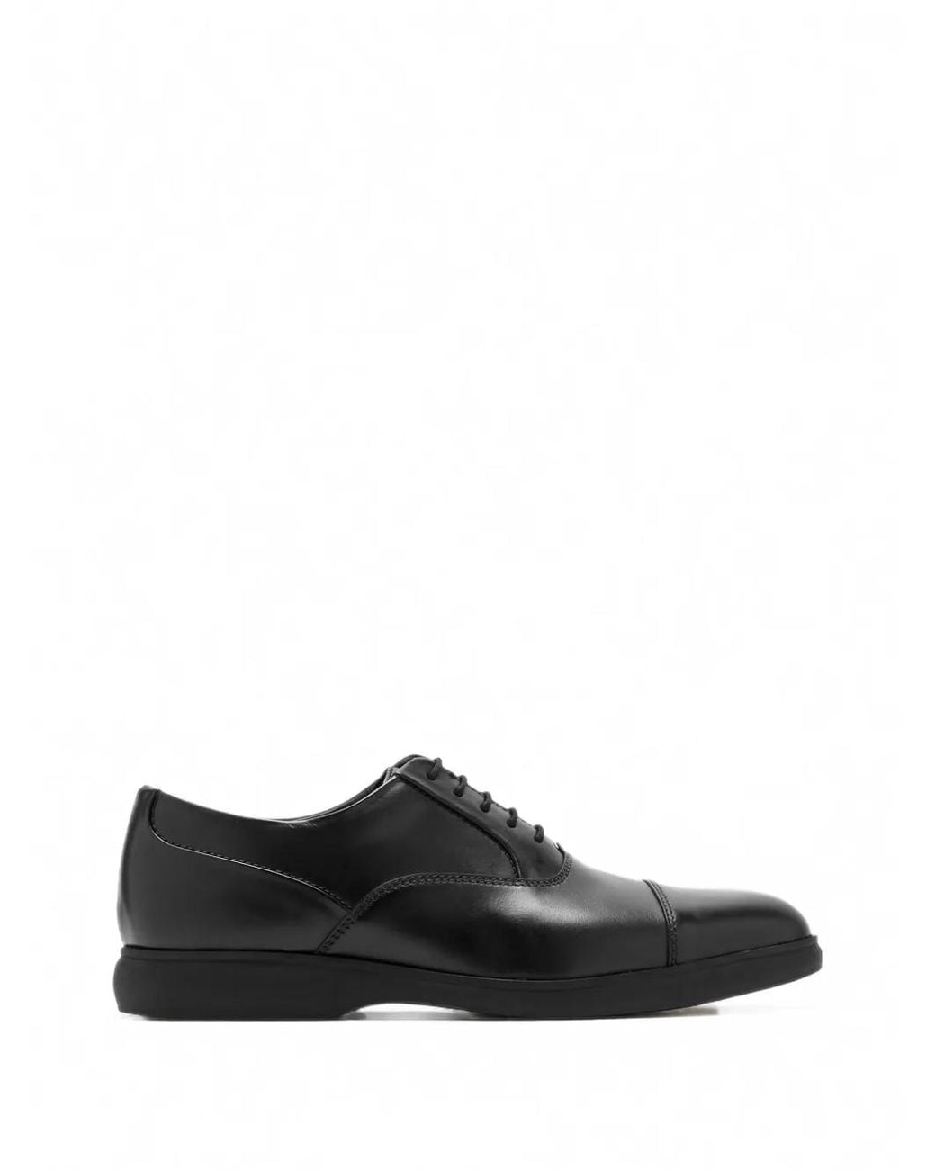 Loake Black Armstrong Toe-Cap Oxford Shoes for men