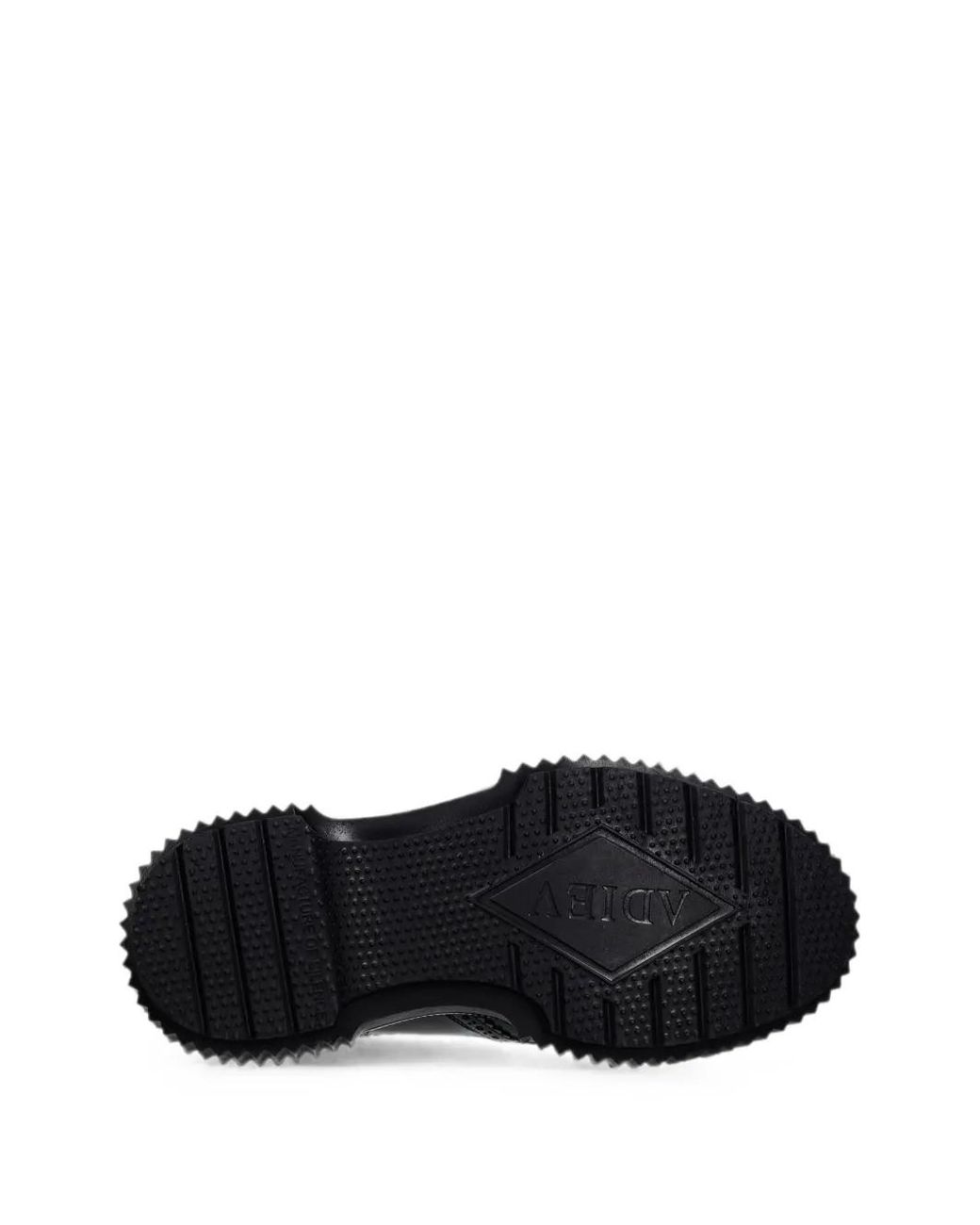 Adieu Black Derbies À Semelle Épaisse Et Détails De Perforations Style Richelieus